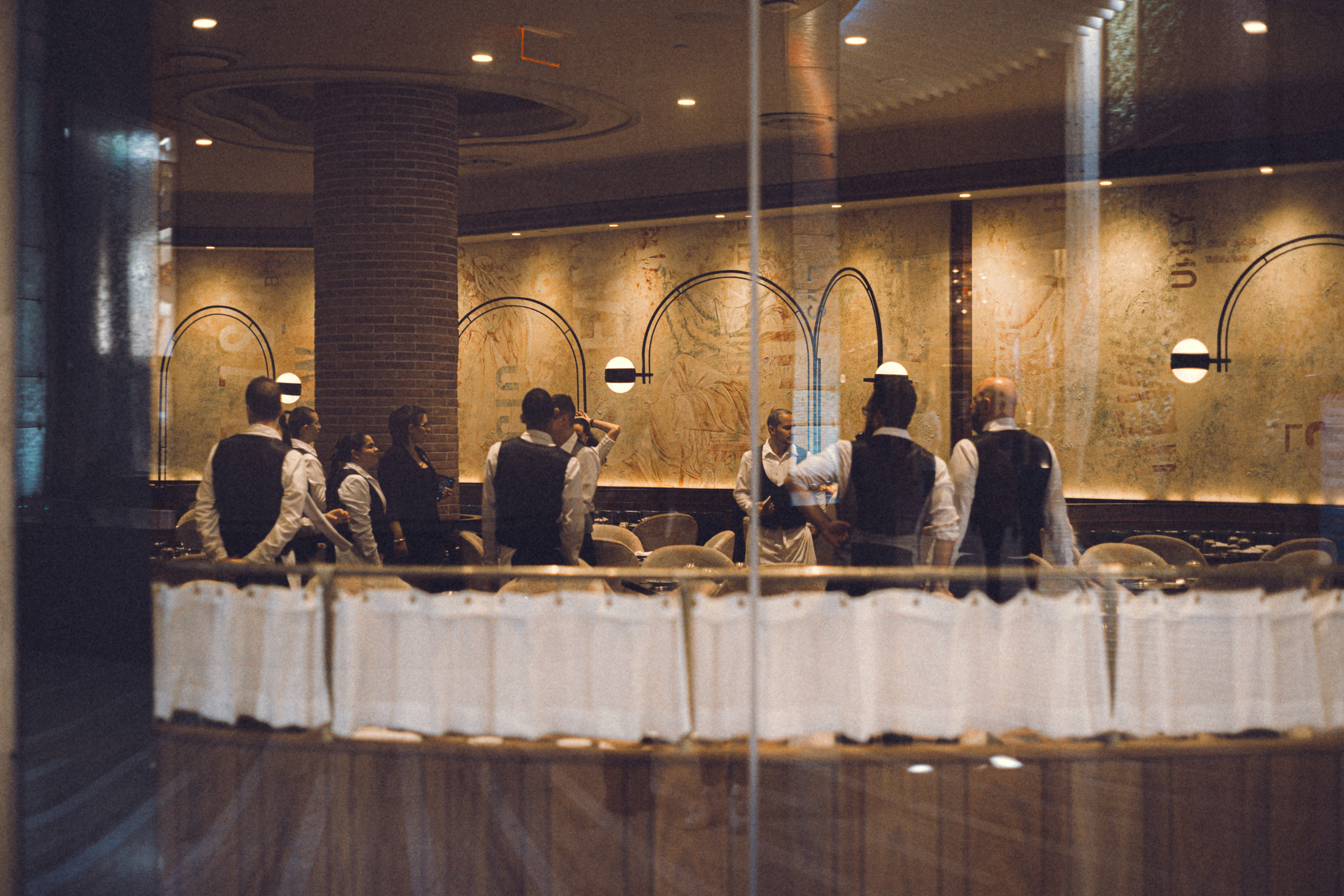 Salle de restaurant gastronomique Ohmyfood